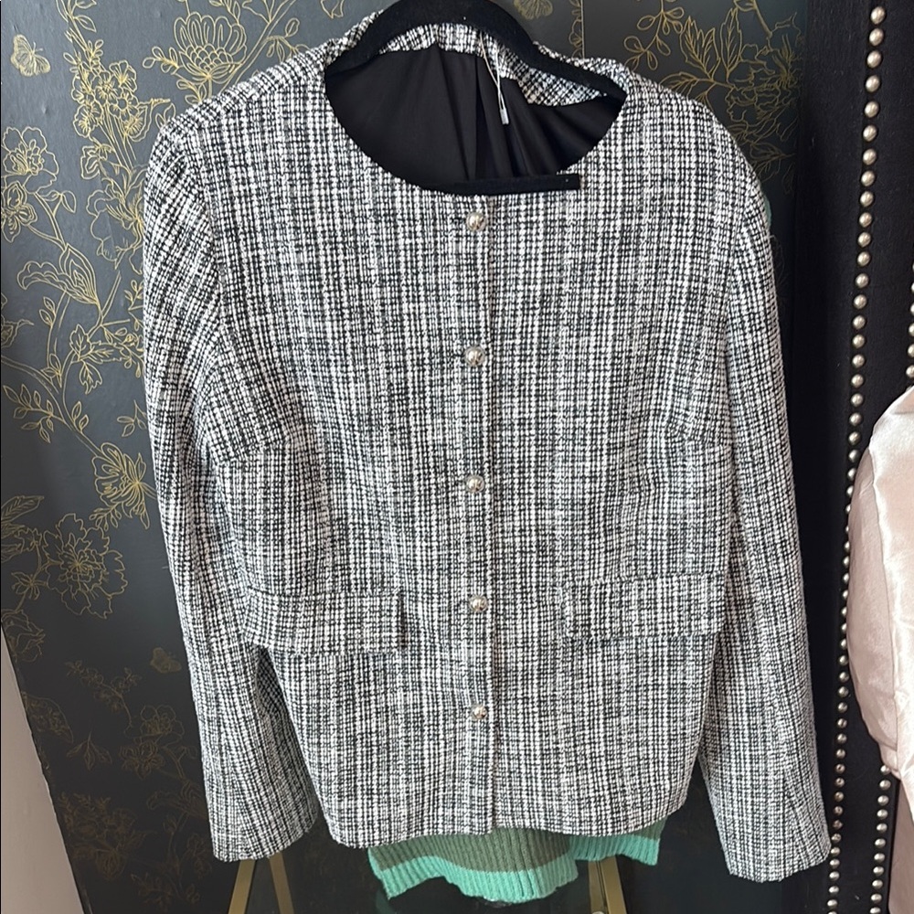 Black and White Checkered Cropped Blazer